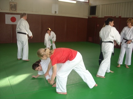 decouverte-karate-feminin-2012-1 32057073156 o