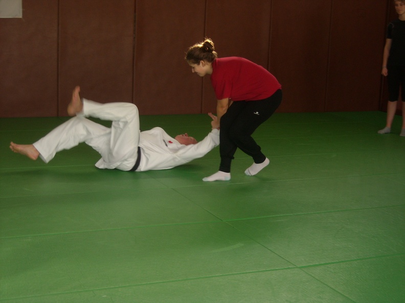 decouverte-karate-feminin-2012-21_31947561792_o.jpg